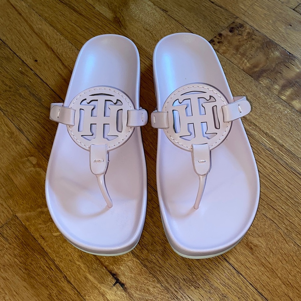 NIB TOMMY HILFIGER Pink sandals never been worn!